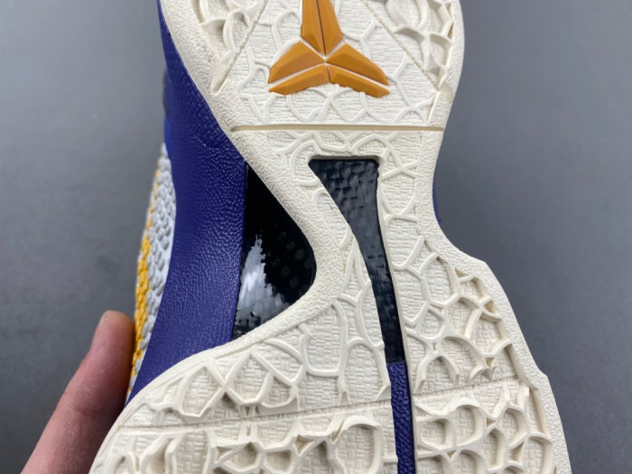 NIKE ZOOM KOBE 6 “DARK KNIGHT” 429659-104