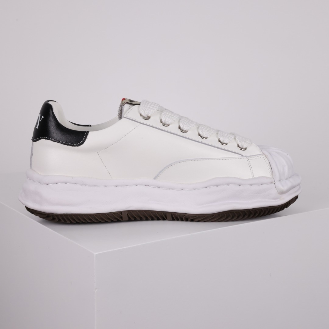 Ma*s*n mihara yasuhiro mmy sneaker